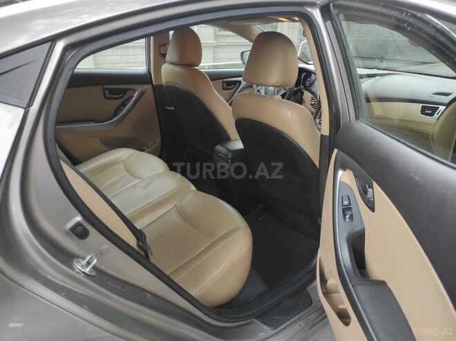 Hyundai Elantra 2013, 111,525 km - 1.8 l - Qax