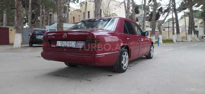Mercedes E 200 1990, 210,000 km - 2.0 l - Sumqayıt