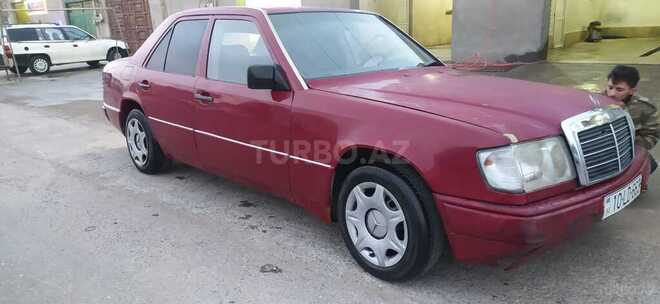 Mercedes E 200 1990, 210,000 km - 2.0 l - Sumqayıt