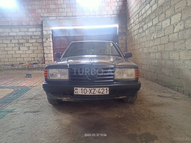Mercedes 190 1990, 250,000 km - 2.0 l - Quba