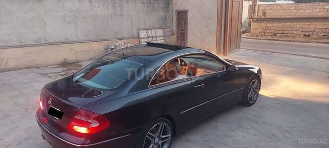Mercedes CLK 320 2003, 220,000 km - 3.2 l - Bakı