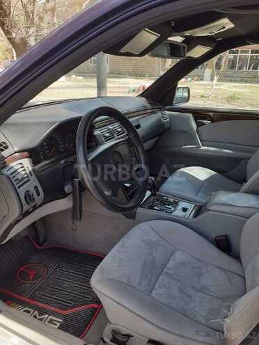 Mercedes E 230 1996, 417,000 km - 2.3 l - Bakı