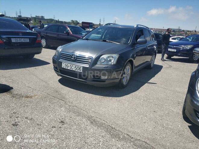 Toyota Avensis 2005, 230,000 km - 2.0 л - Bakı