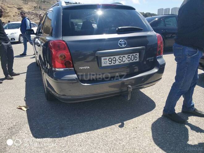 Toyota Avensis 2005, 230,000 km - 2.0 л - Bakı