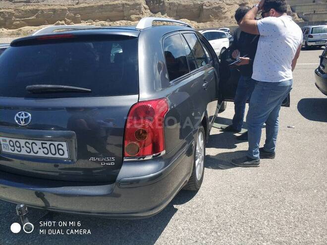 Toyota Avensis 2005, 230,000 km - 2.0 л - Bakı
