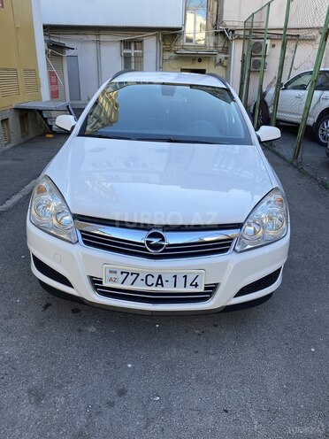 Opel Astra 2009, 205,000 km - 1.4 л - Bakı