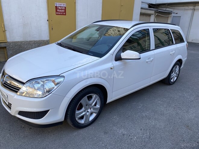 Opel Astra 2009, 205,000 km - 1.4 л - Bakı
