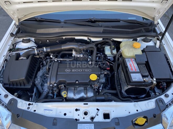Opel Astra 2009, 205,000 km - 1.4 л - Bakı