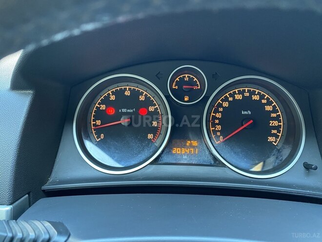 Opel Astra 2009, 205,000 km - 1.4 л - Bakı
