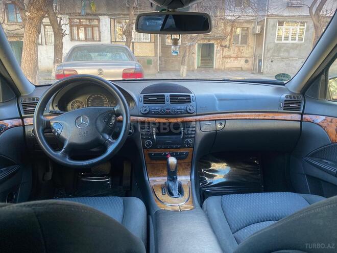 Mercedes E 220 2003, 341,000 km - 2.2 l - Sumqayıt