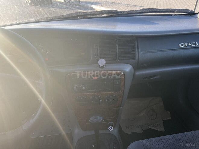 Opel Vectra 1997, 168,645 km - 2.0 l - Bakı