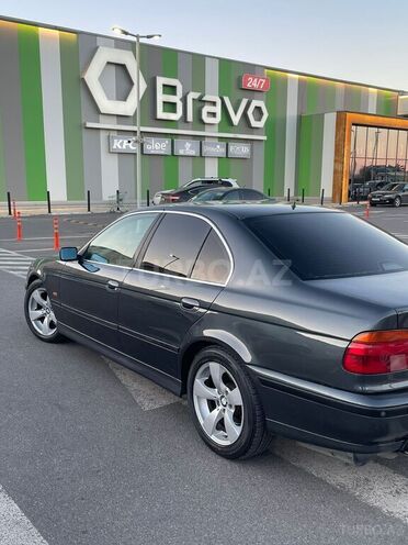 BMW 528 1996, 300,000 km - 2.8 л - Sumqayıt