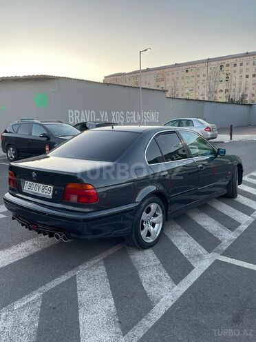 BMW 528 1996, 300,000 km - 2.8 л - Sumqayıt