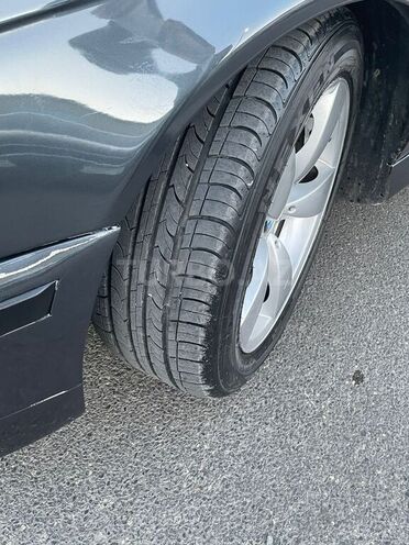 BMW 528 1996, 300,000 km - 2.8 л - Sumqayıt