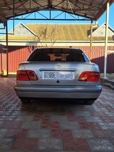 Mercedes E 230 1996, 223,114 km - 2.3 l - Cəlilabad