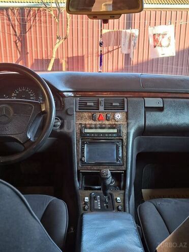 Mercedes E 230 1996, 223,114 km - 2.3 l - Cəlilabad