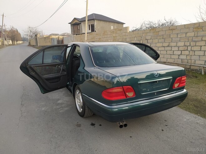 Mercedes E 240 1998, 360,000 km - 2.4 л - Zaqatala