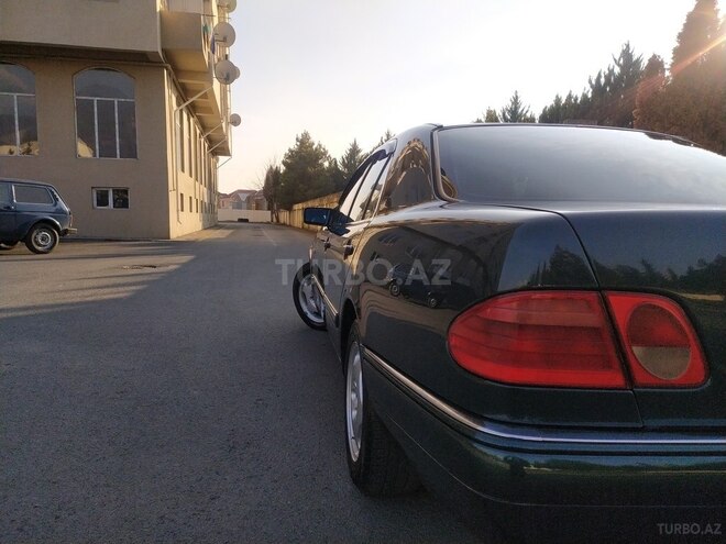 Mercedes E 240 1998, 360,000 km - 2.4 л - Zaqatala
