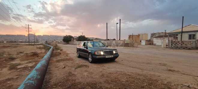Mercedes E 220 1994, 389,000 km - 2.2 л - Bakı