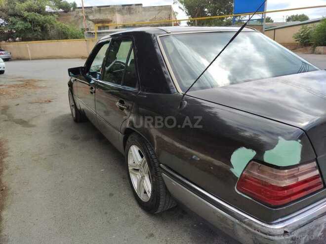 Mercedes E 220 1994, 389,000 km - 2.2 л - Bakı