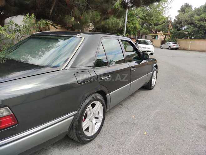 Mercedes E 220 1994, 389,000 km - 2.2 л - Bakı