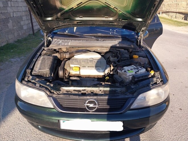 Opel Vectra 2001, 300,000 km - 1.8 l - Bakı