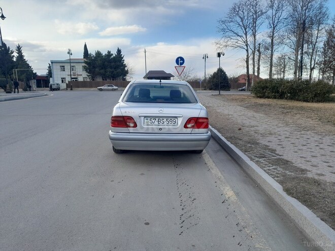 Mercedes E 200 1998, 250,000 km - 2.0 l - Şəmkir