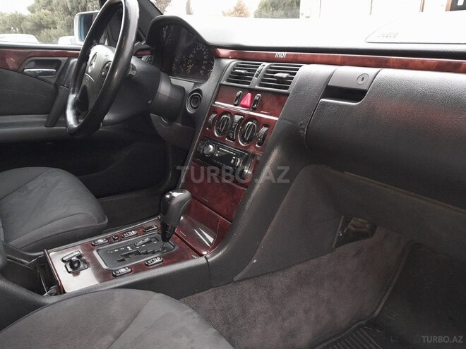 Mercedes E 200 1998, 250,000 km - 2.0 l - Şəmkir