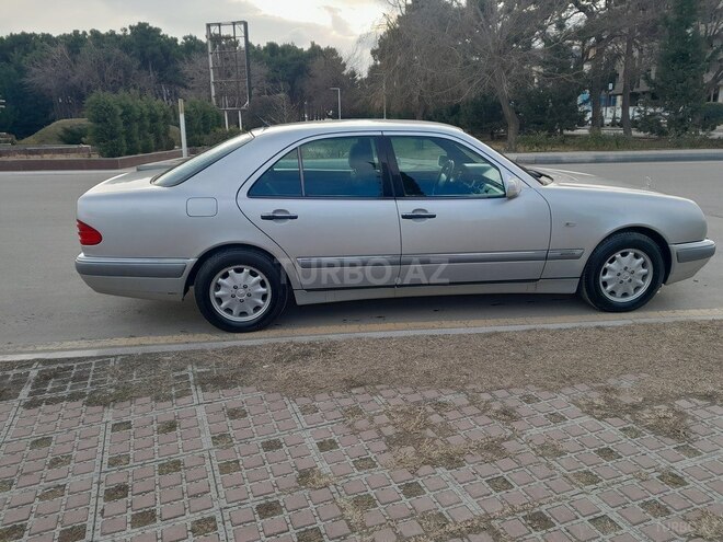Mercedes E 200 1998, 250,000 km - 2.0 l - Şəmkir