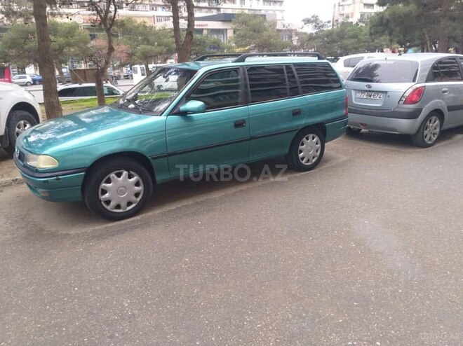 Opel Vectra 1996, 280,000 km - 1.6 l - Bakı