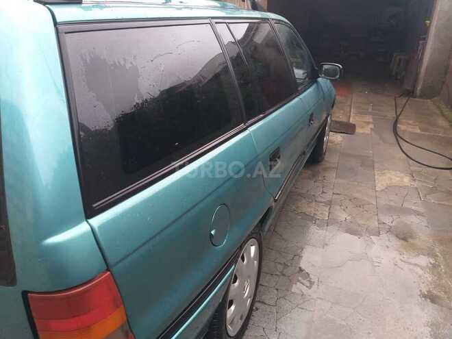 Opel Vectra 1996, 280,000 km - 1.6 l - Bakı