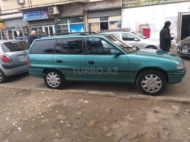 Opel Vectra 1996, 280,000 km - 1.6 l - Bakı