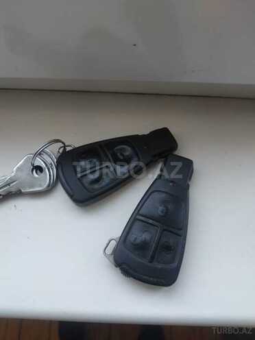 Mercedes E 200 1998, 260,000 km - 2.0 л - Sumqayıt