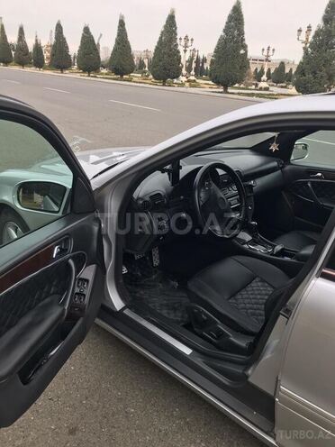 Mercedes C 240 2000, 260,007 km - 2.4 л - Gəncə