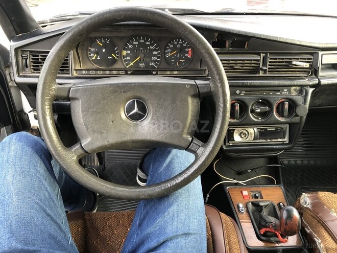 Mercedes 190 1991, 210,000 km - 1.8 l - Ağcabədi