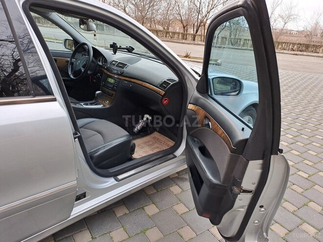 Mercedes E 220 2004, 402,854 km - 2.2 л - Ağdam