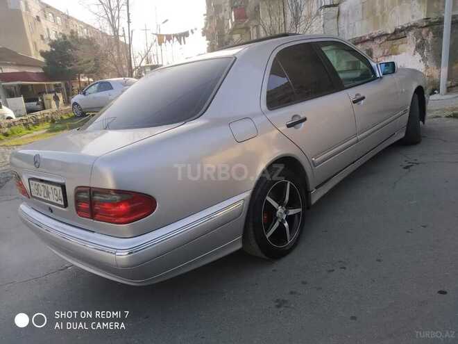 Mercedes E 240 1999, 260,000 km - 2.4 l - Bakı
