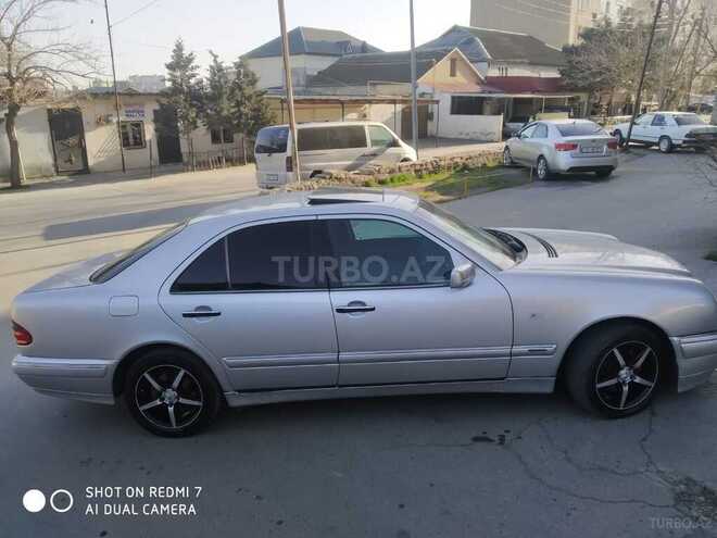 Mercedes E 240 1999, 260,000 km - 2.4 l - Bakı