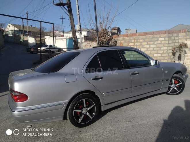 Mercedes E 240 1999, 260,000 km - 2.4 l - Bakı