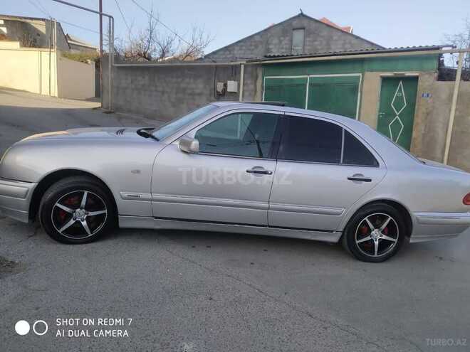 Mercedes E 240 1999, 260,000 km - 2.4 l - Bakı