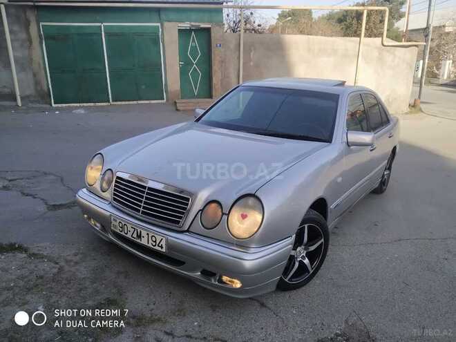 Mercedes E 240 1999, 260,000 km - 2.4 l - Bakı