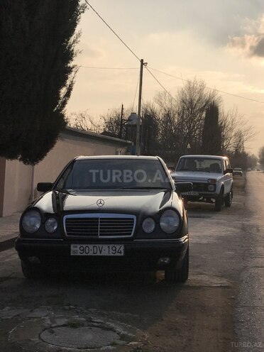 Mercedes E 230 1996, 155,256 km - 2.3 l - Bakı