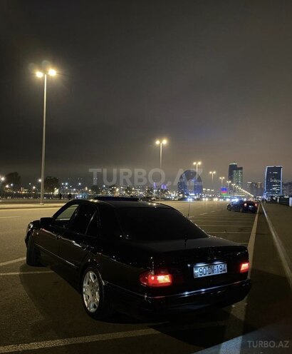 Mercedes E 230 1996, 155,256 km - 2.3 l - Bakı