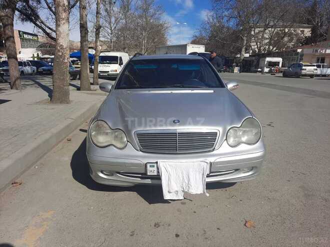 Mercedes C 220 2001, 240,000 km - 2.2 л - Mingəçevir