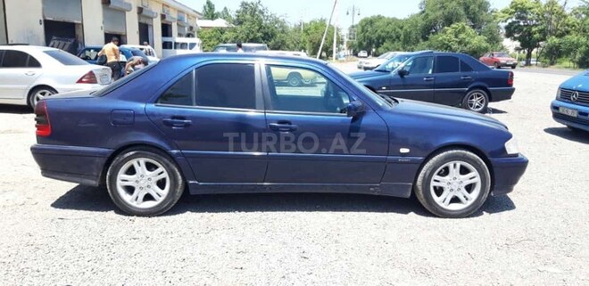Mercedes C 220 1999, 385,910 km - 2.2 l - Cəlilabad