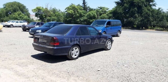 Mercedes C 220 1999, 385,910 km - 2.2 l - Cəlilabad