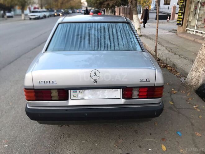Mercedes 190 1991, 210,000 km - 2.0 l - Sabirabad