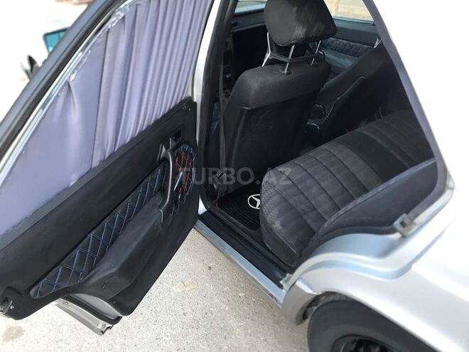 Mercedes 190 1991, 210,000 km - 2.0 l - Sabirabad