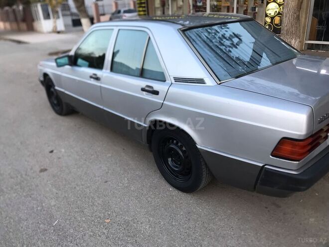 Mercedes 190 1991, 210,000 km - 2.0 l - Sabirabad