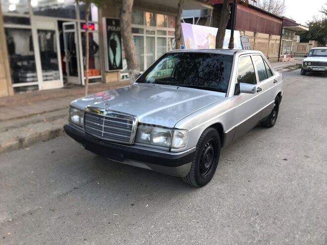 Mercedes 190 1991, 210,000 km - 2.0 l - Sabirabad
